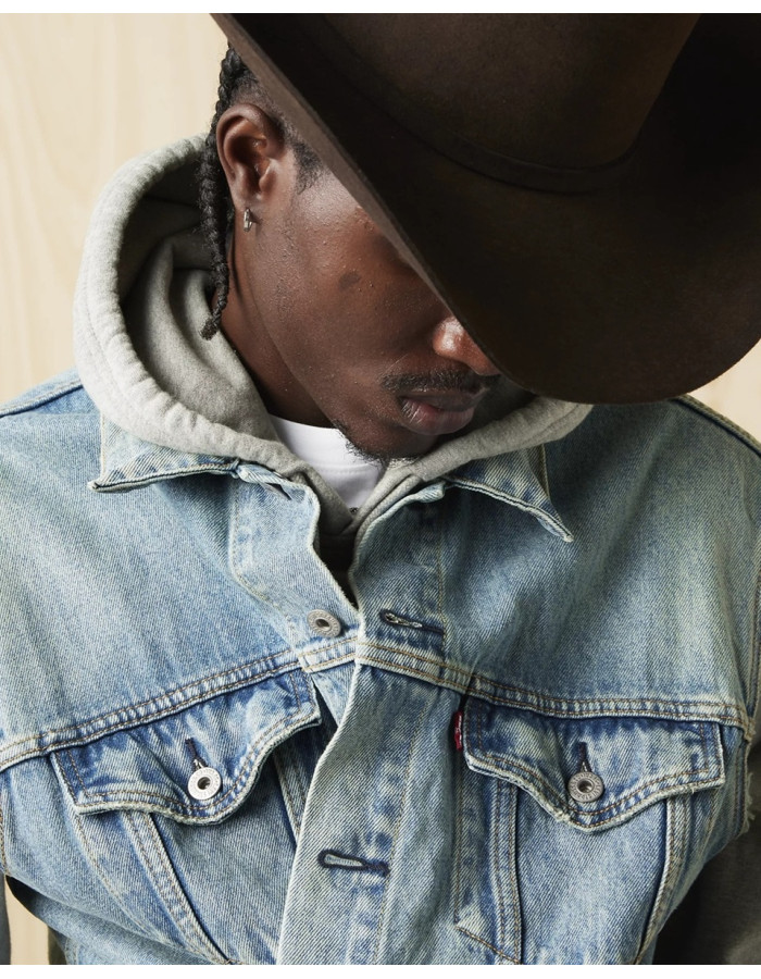 Джинсовая безрукавка Levis Trucker Vest Kentucky Blue